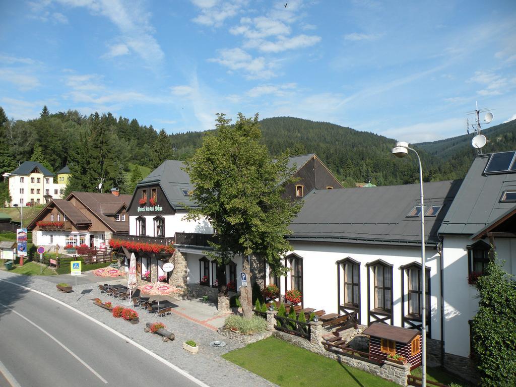 Hotel Lesni Dum Janske Lazne Exteriör bild